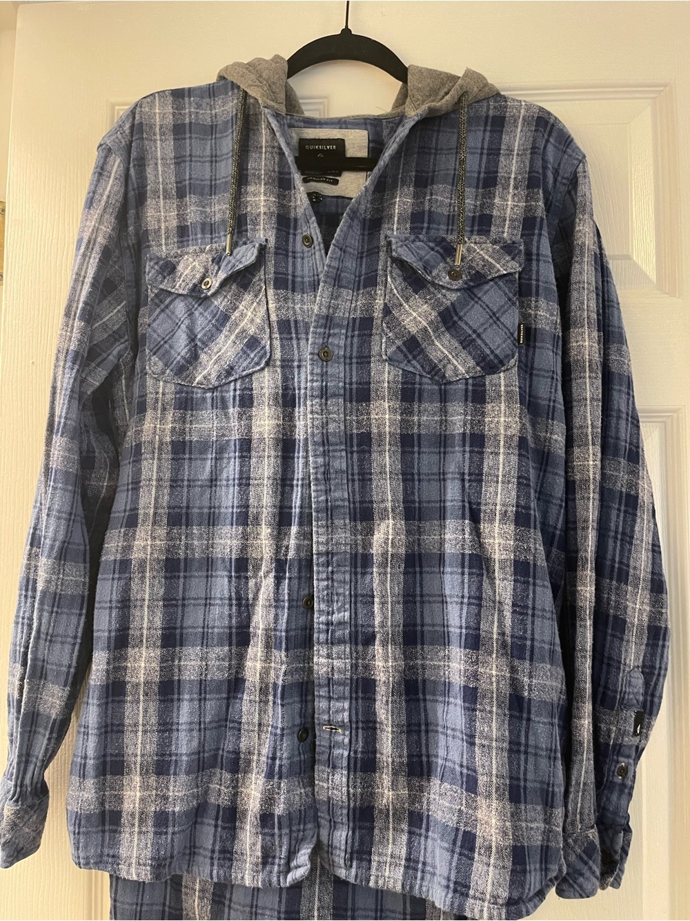Quiksilver Men’s Large Blue Plaid Hooded Flannel Button Front Shirt